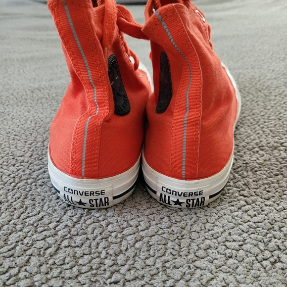 Converse Chuck Taylor All-Star Shield Hi-Tops - Picture 3 of 12